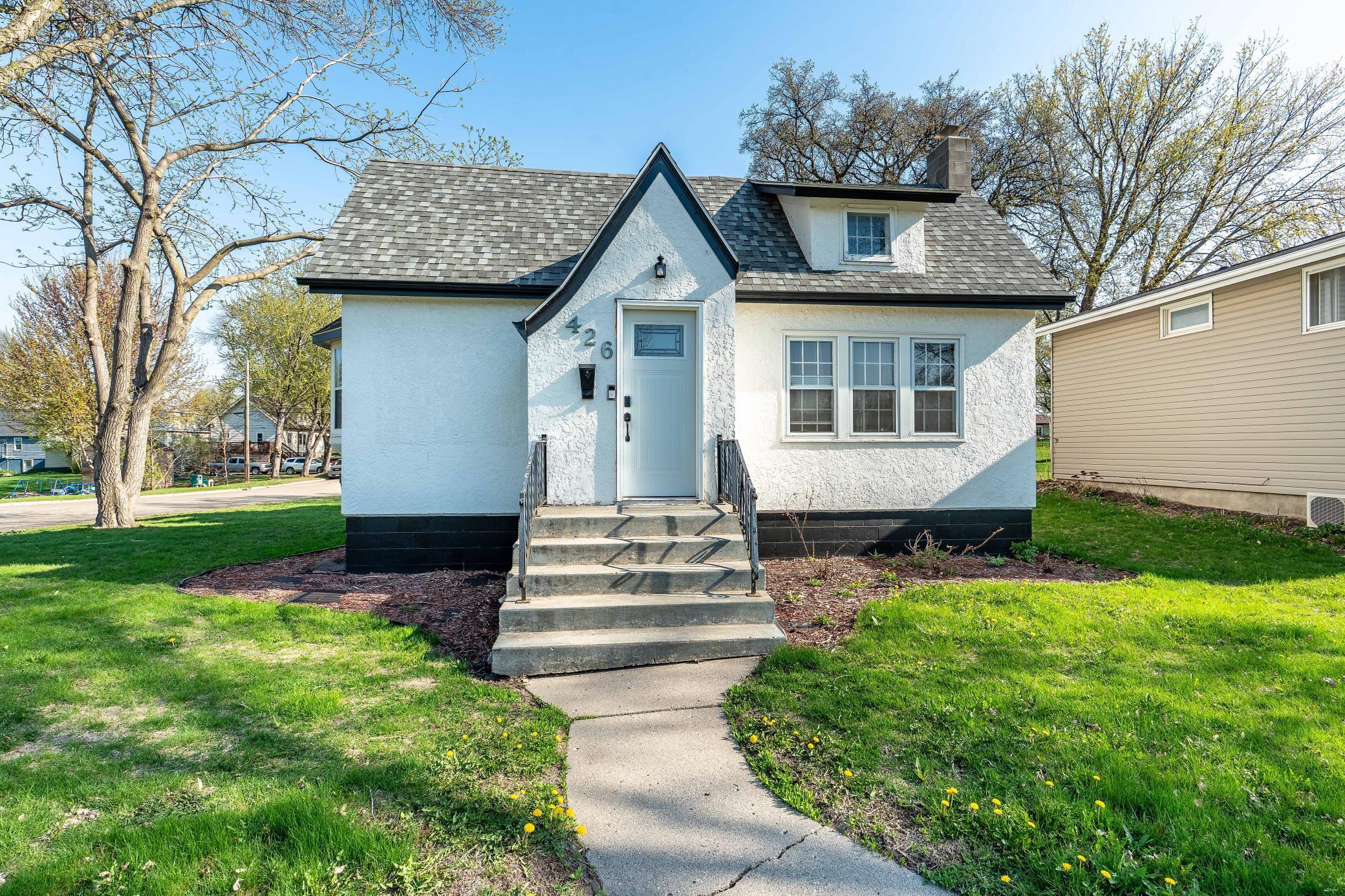 426 W Douglas Avenue, Fergus Falls, Minnesota image 1