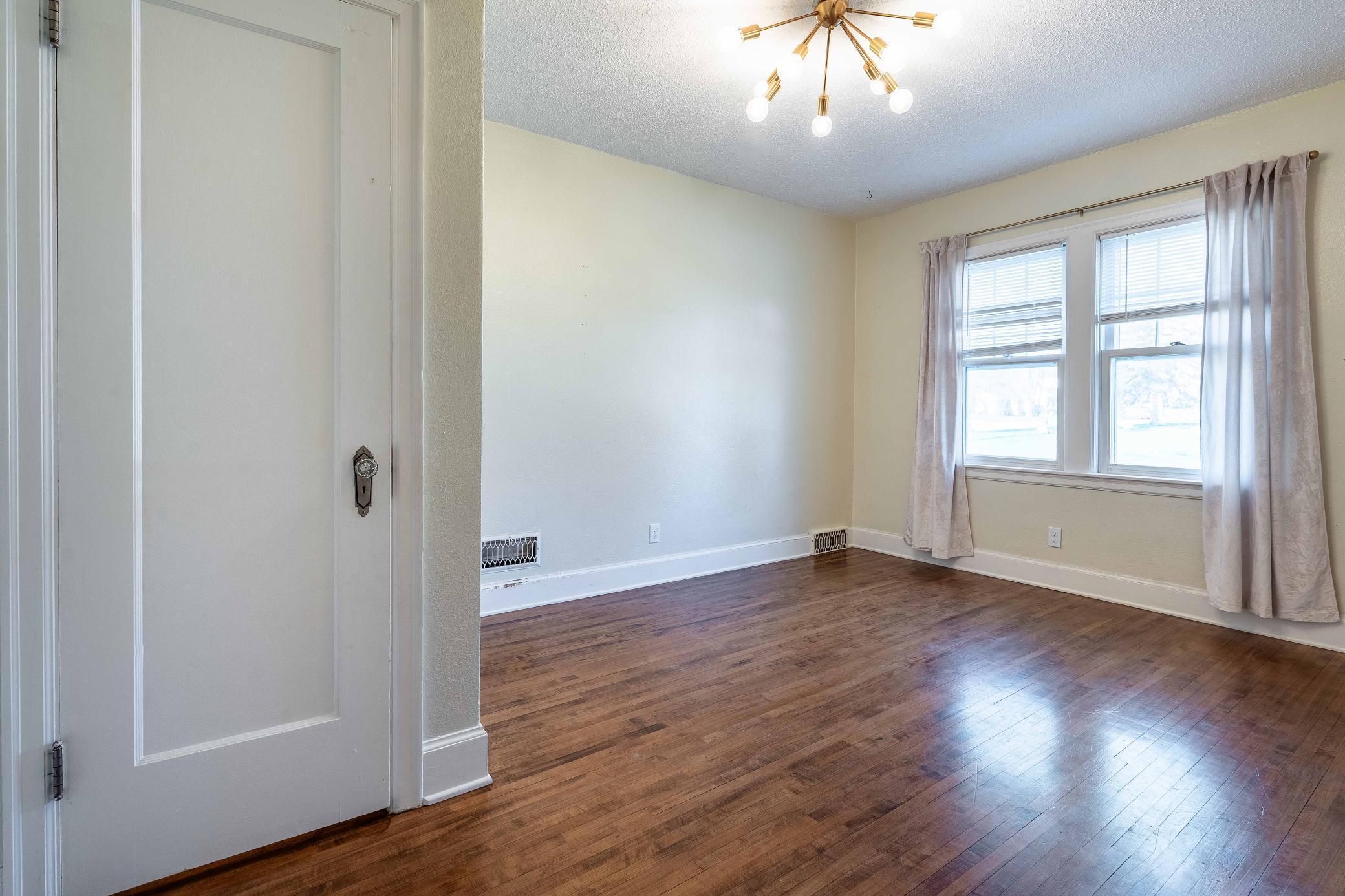 426 W Douglas Avenue, Fergus Falls, Minnesota image 25