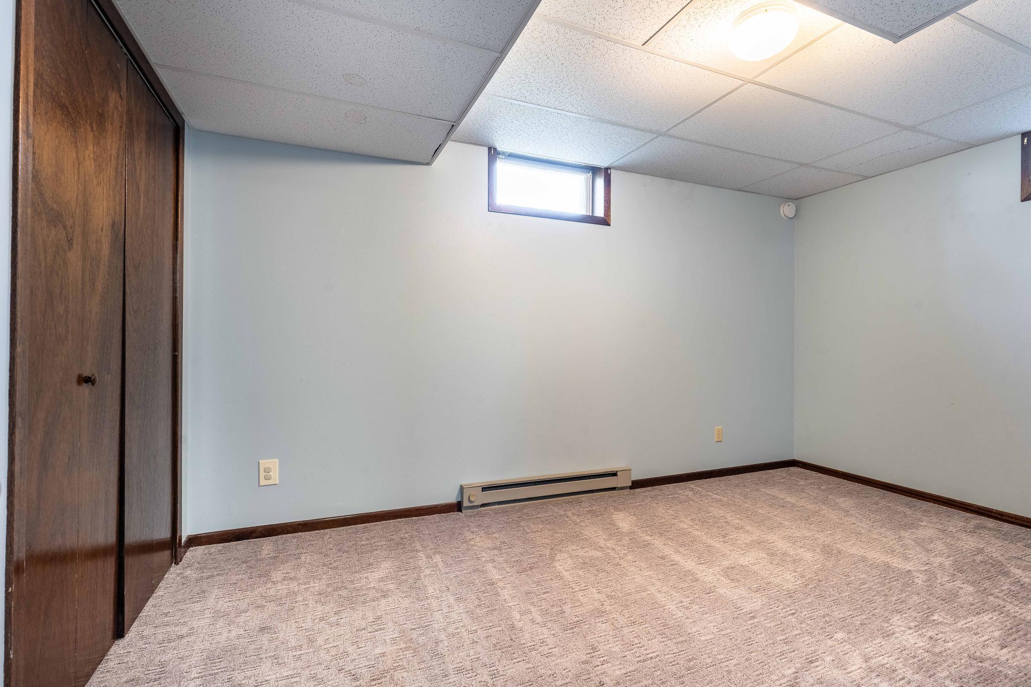 426 W Douglas Avenue, Fergus Falls, Minnesota image 35