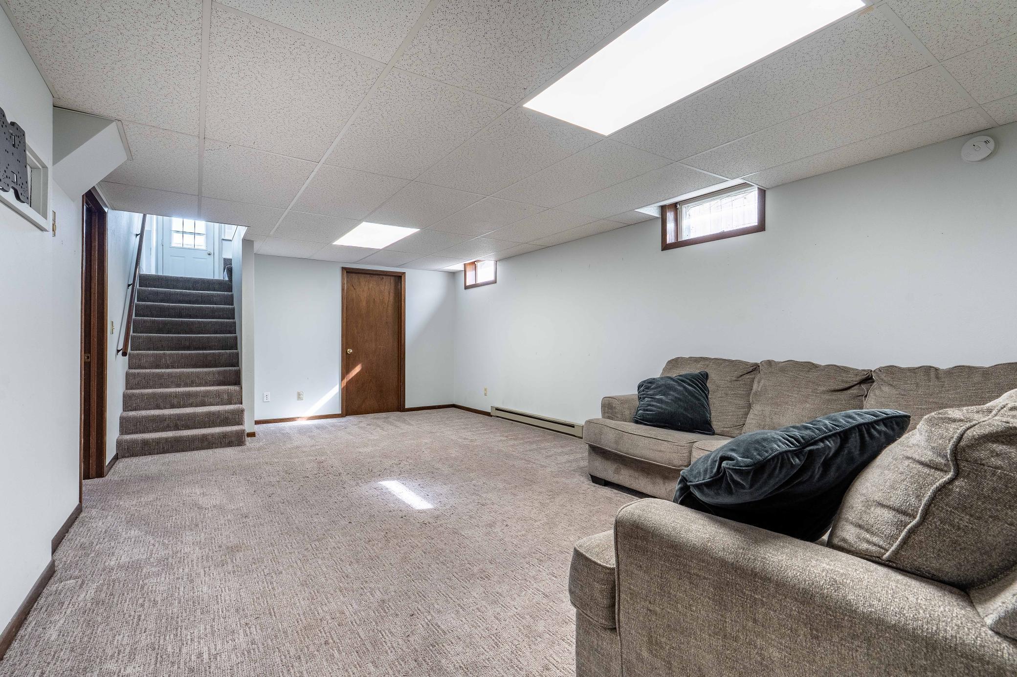 426 W Douglas Avenue, Fergus Falls, Minnesota image 37