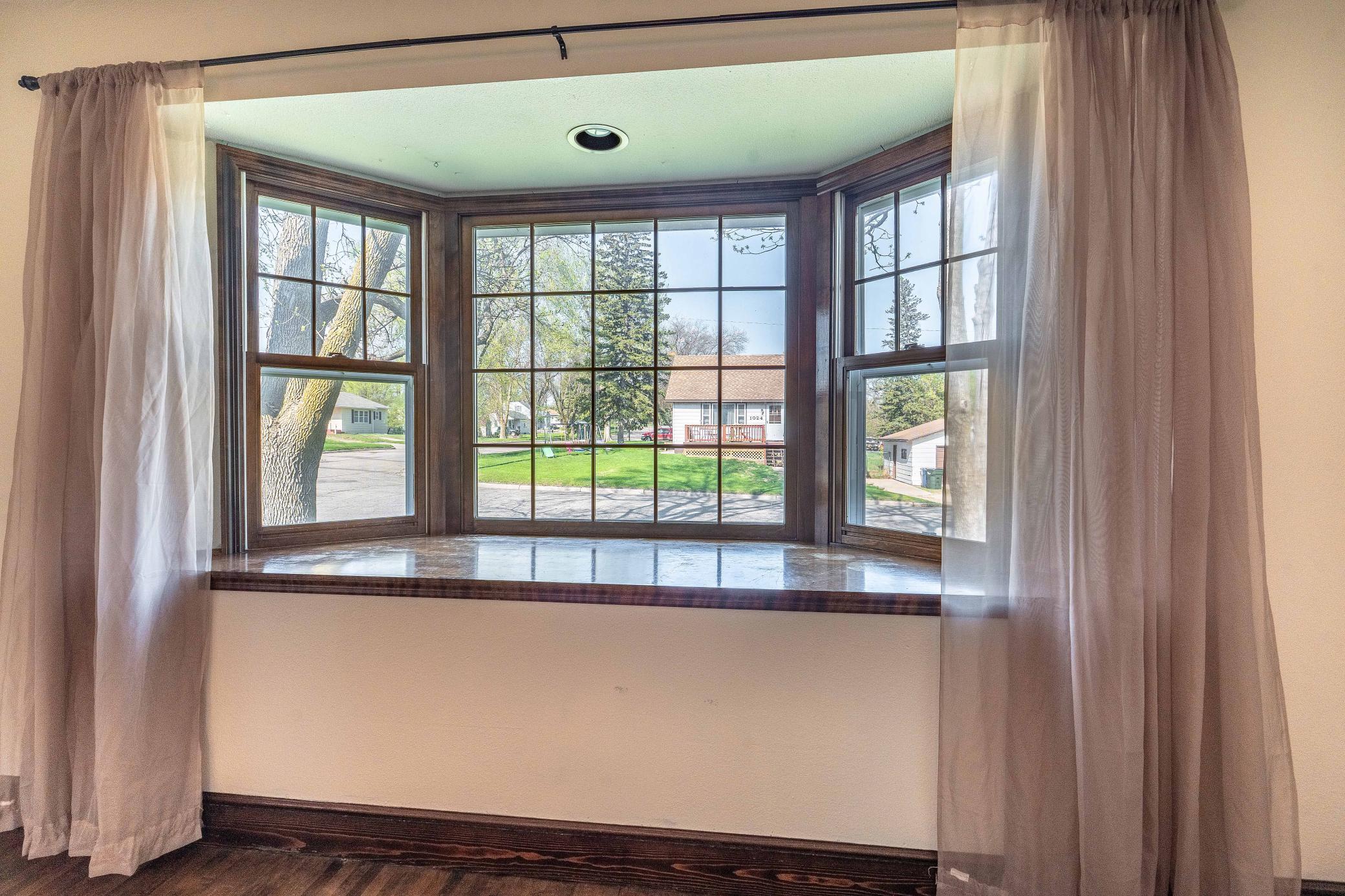 426 W Douglas Avenue, Fergus Falls, Minnesota image 14