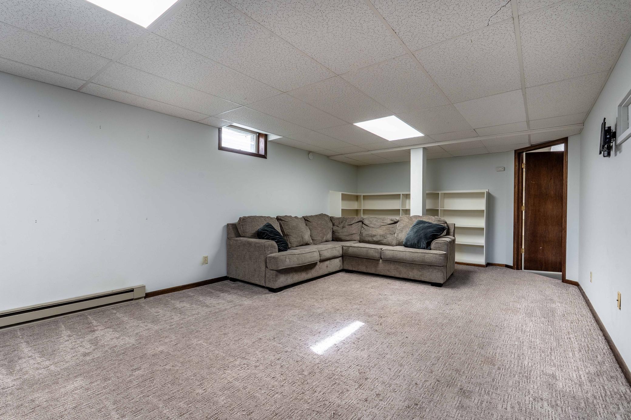 426 W Douglas Avenue, Fergus Falls, Minnesota image 36