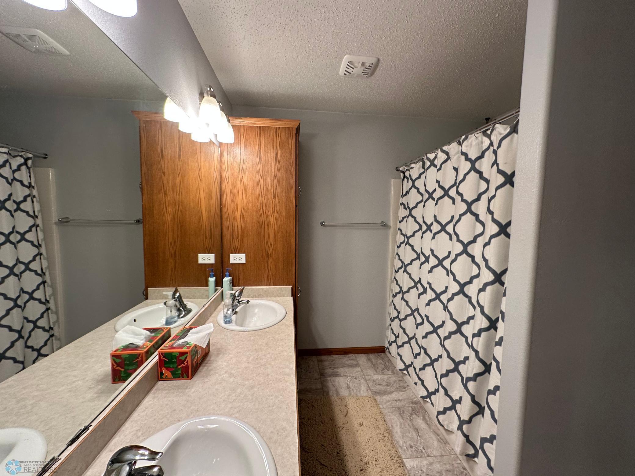 3713 N Sedona Court, West Fargo, North Dakota image 34