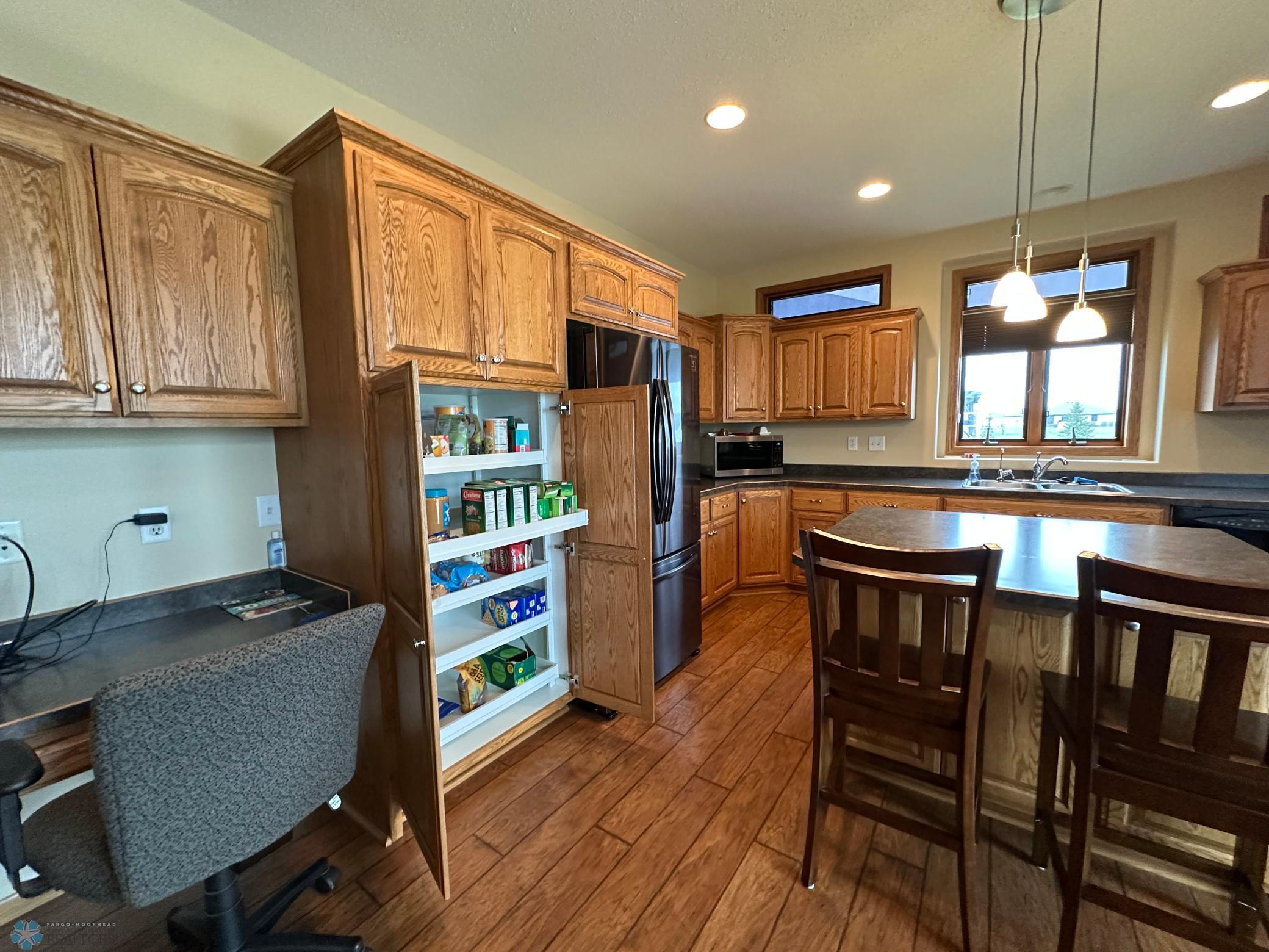 3713 N Sedona Court, West Fargo, North Dakota image 9