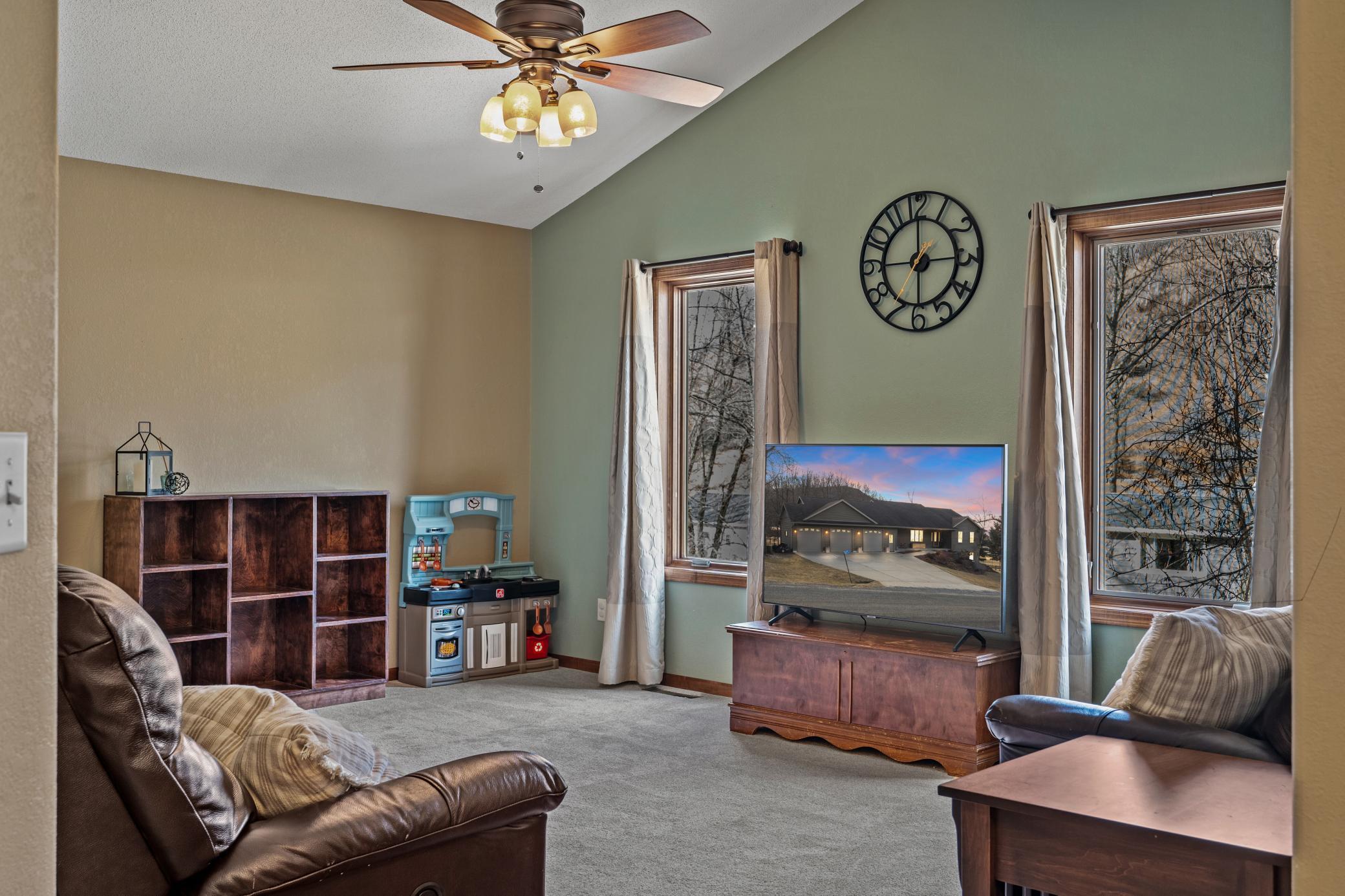 8675 Golfview Drive, Houston, Minnesota image 3