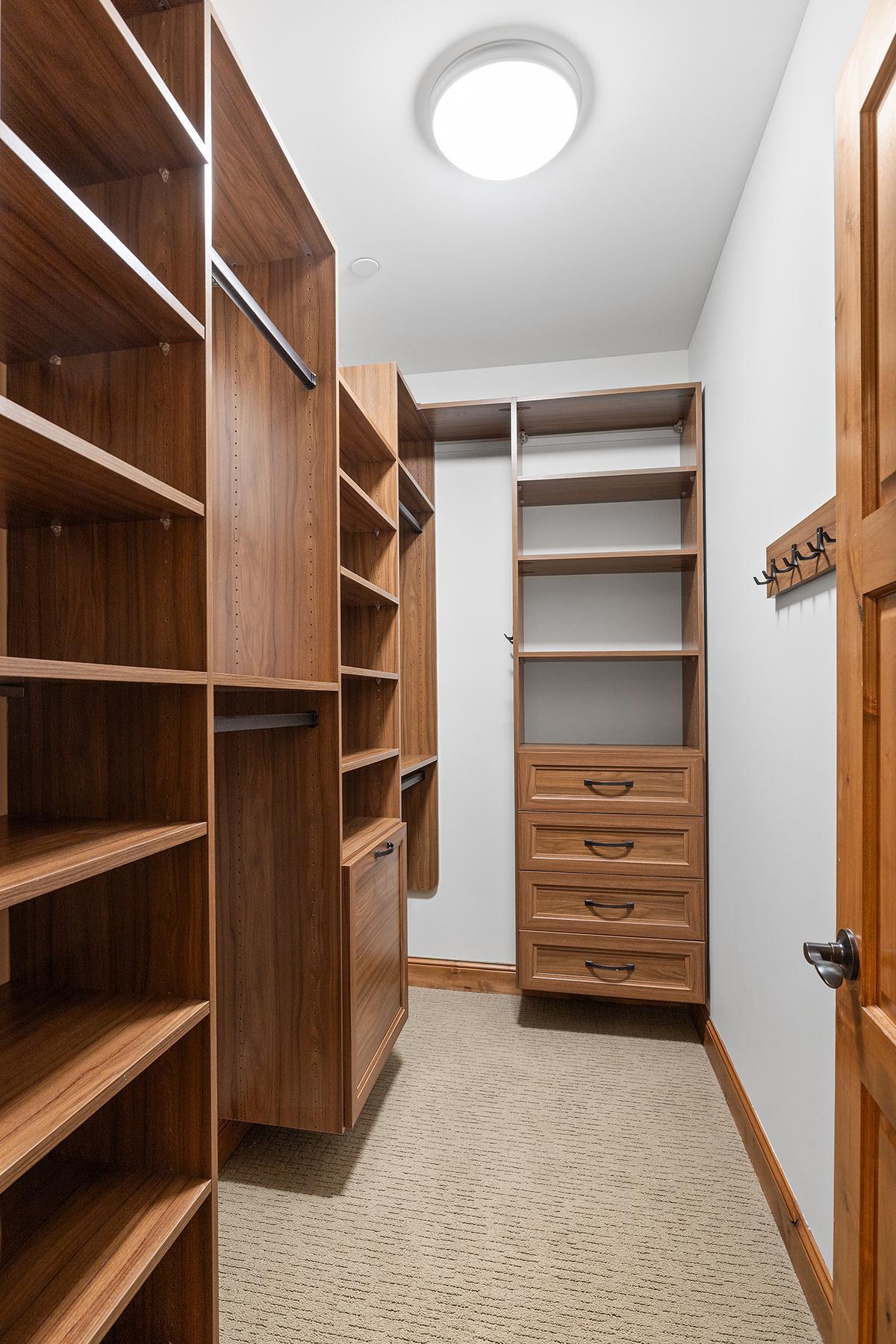 1328 Riverside Lane, Mendota Heights, Minnesota image 30
