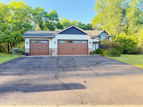 Homes For Sale - 2533 Montana Avenue<br/> Ramsey County, Saint Paul, MN 55119