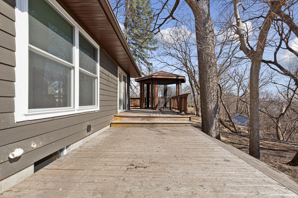 1121 Sunrise Drive, North Mankato, Minnesota image 9