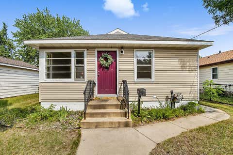 Homes For Sale - 122 30th Avenue<br/> Stearns County, Saint Cloud, MN 56303