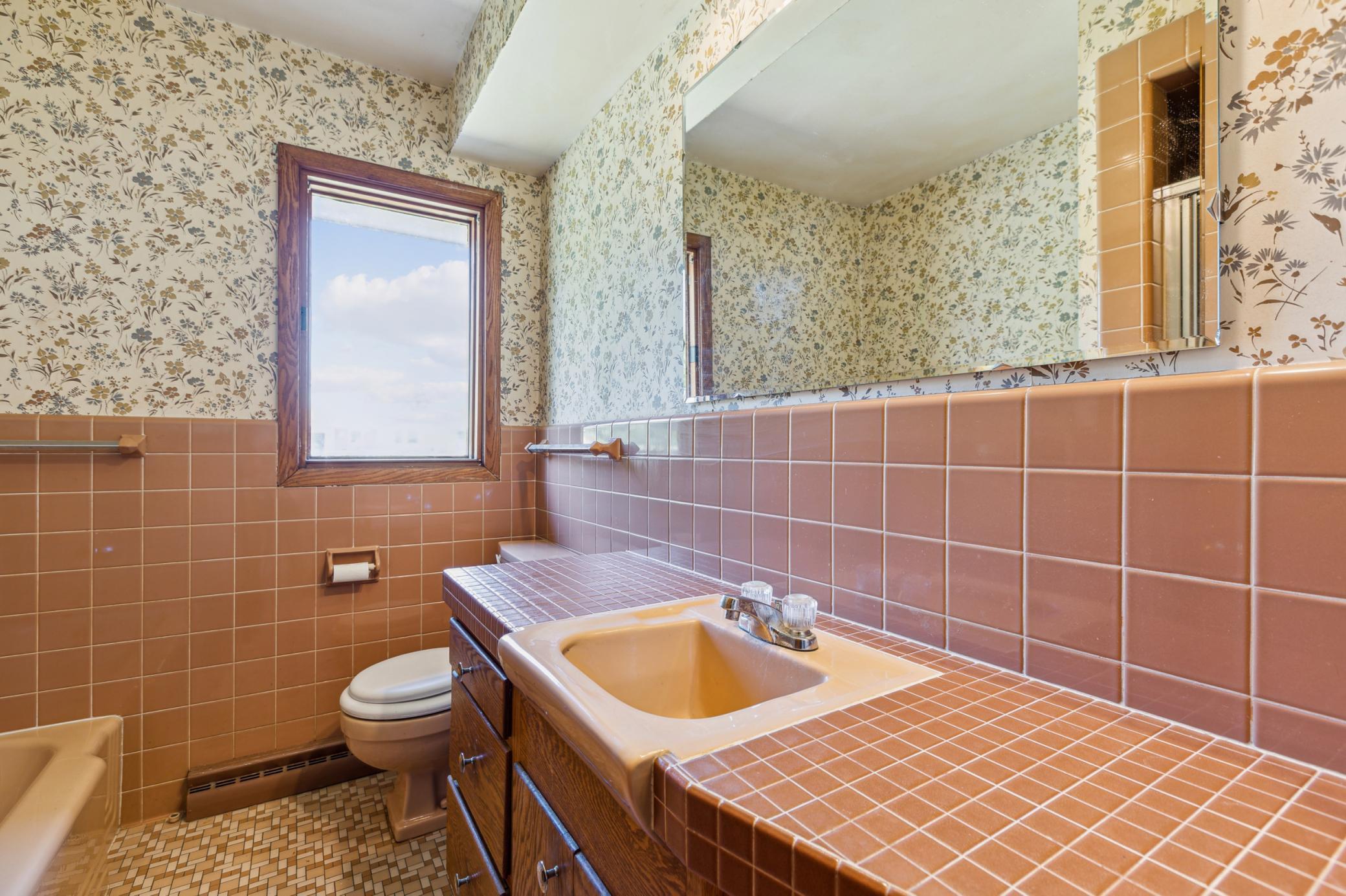 1210 Pineview Lane, Minneapolis, Minnesota image 18