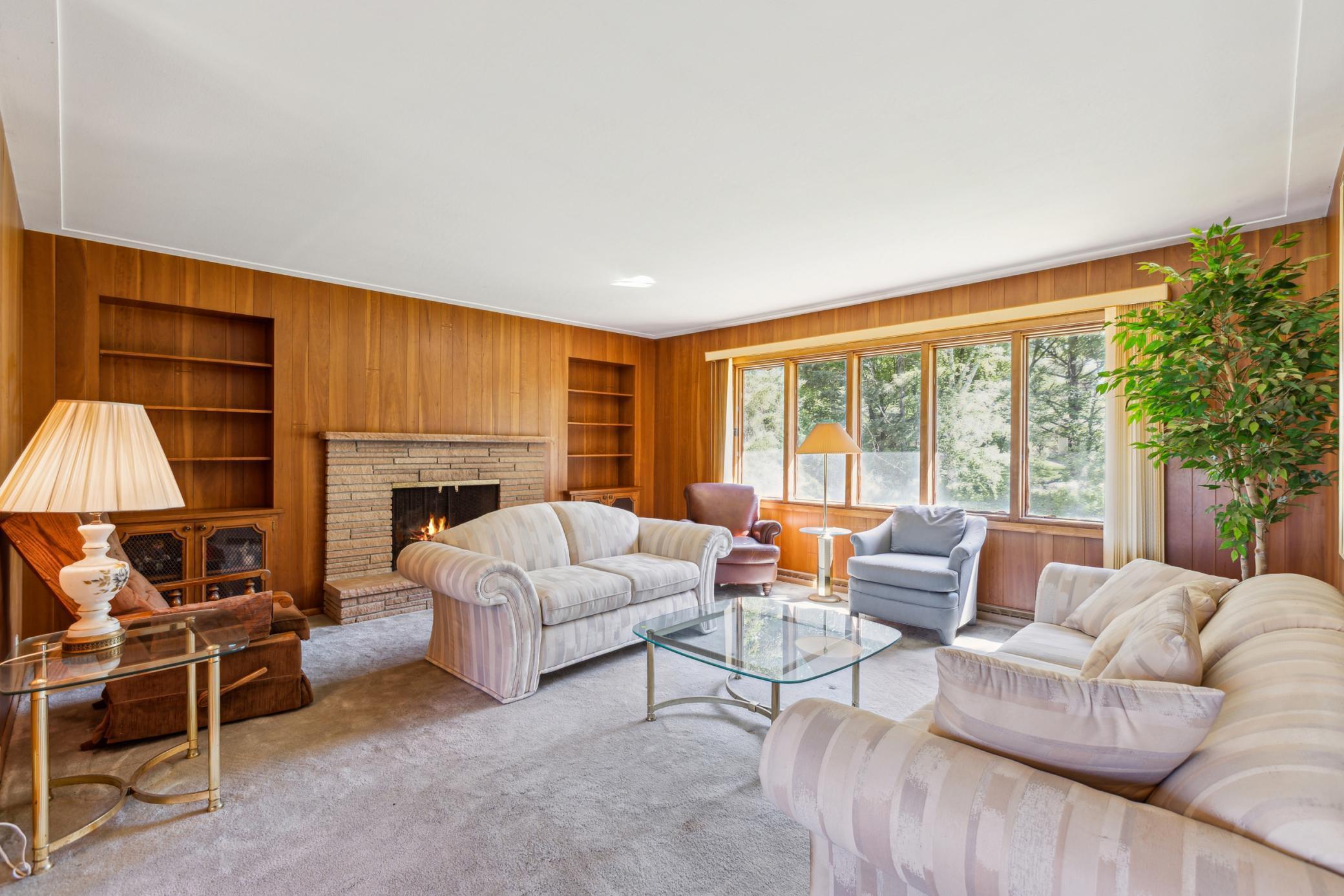 1210 Pineview Lane, Minneapolis, Minnesota image 3