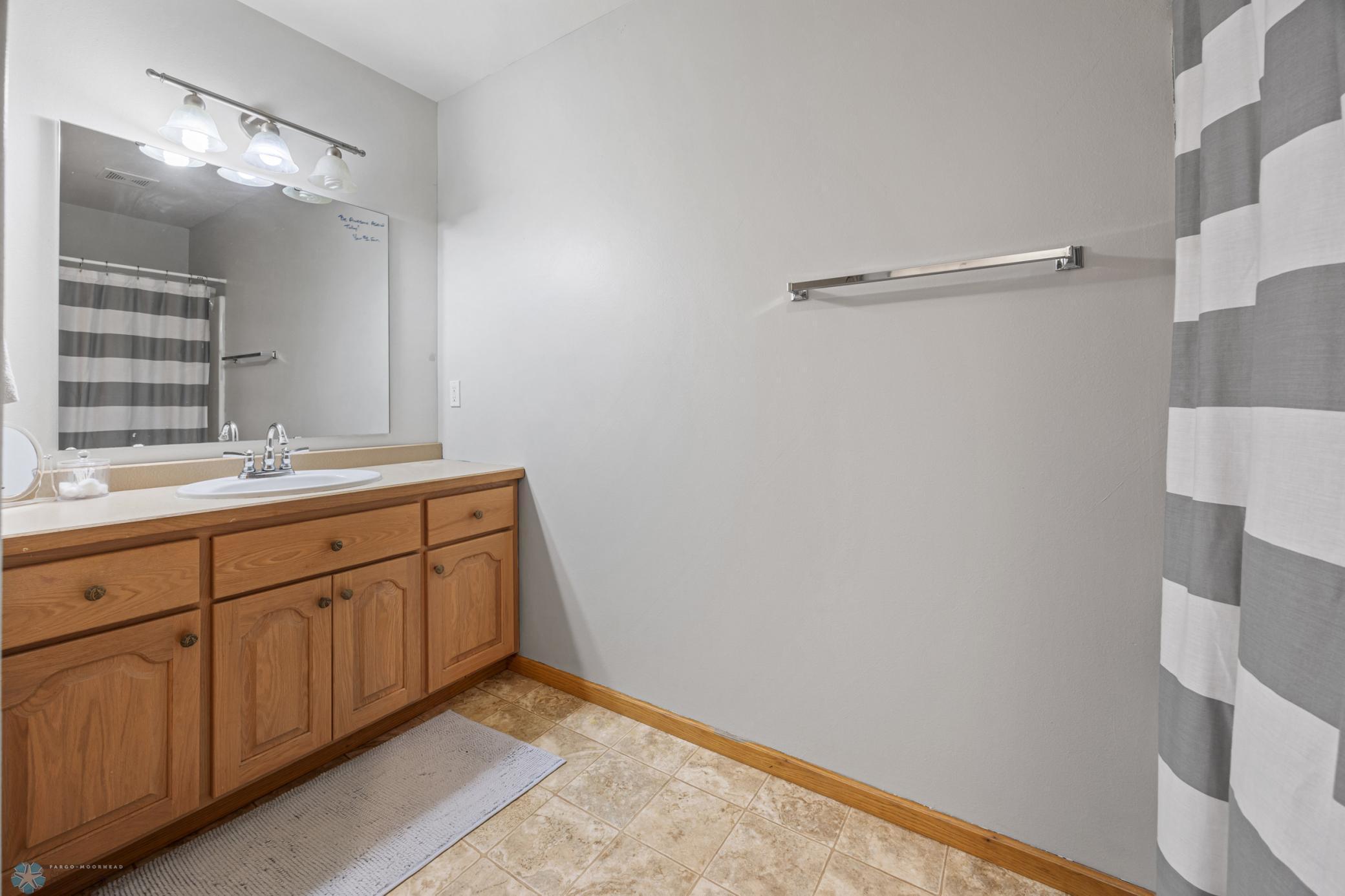 4378 46th Avenue, Fargo, North Dakota image 20
