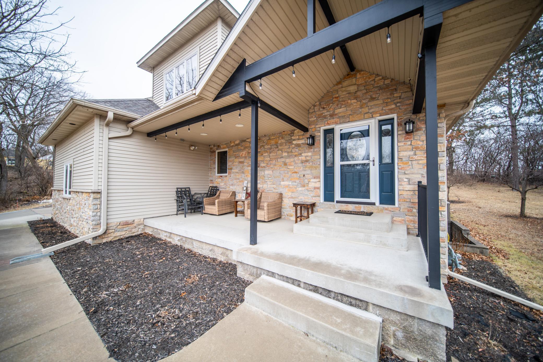 1038 Mayowood Road Sw, Rochester, Minnesota image 2