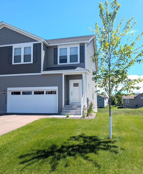 Homes For Sale - 39723 Fallbrook Avenue<br/> North Branch, MN 55056