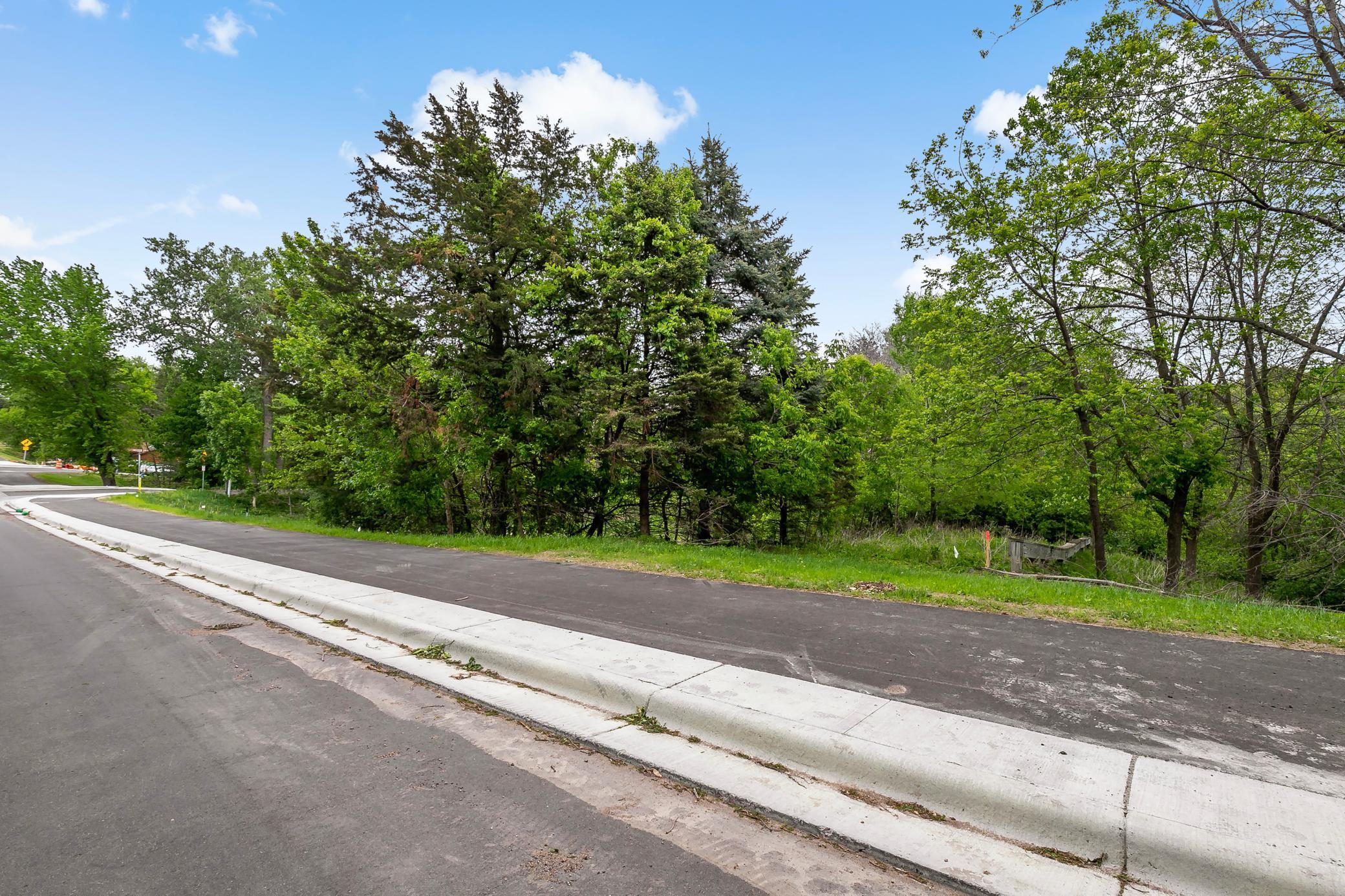 6591 Galpin Boulevard, Chanhassen, Minnesota image 16