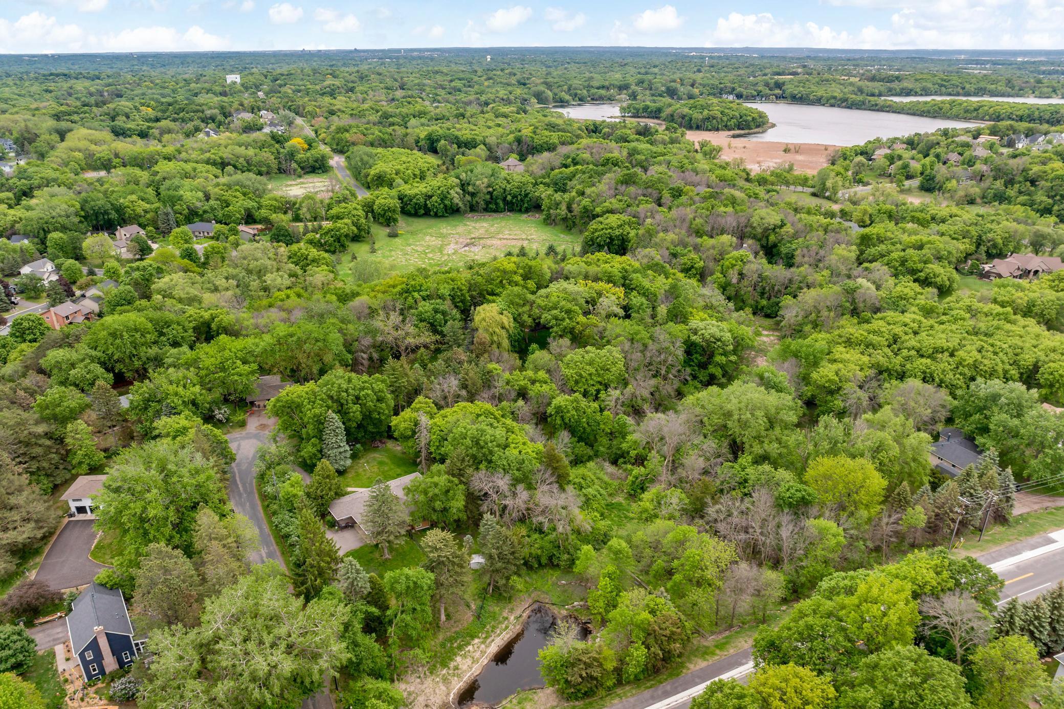6591 Galpin Boulevard, Chanhassen, Minnesota image 8