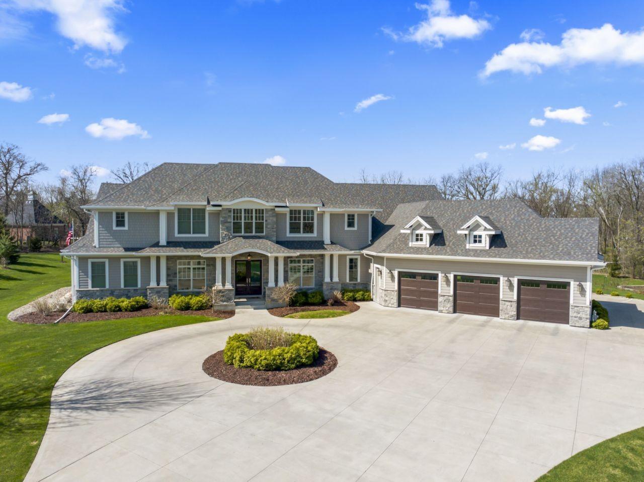 5422 Cherry Woods Lane, Rochester, Minnesota image 1
