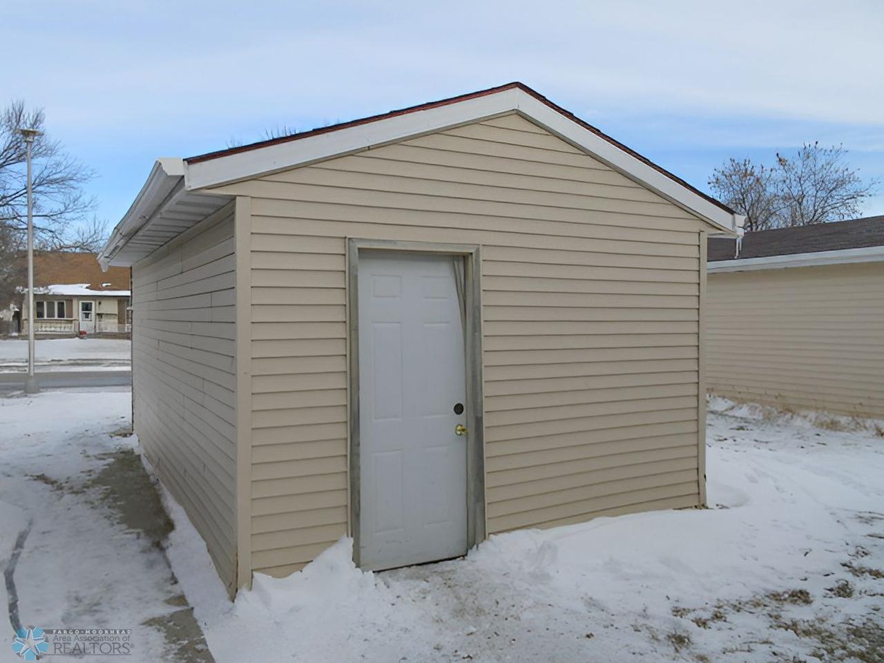 West Fargo, North Dakota 58078, United States, 2 Bedrooms Bedrooms, ,1 BathroomBathrooms,Residential,Pending,11931