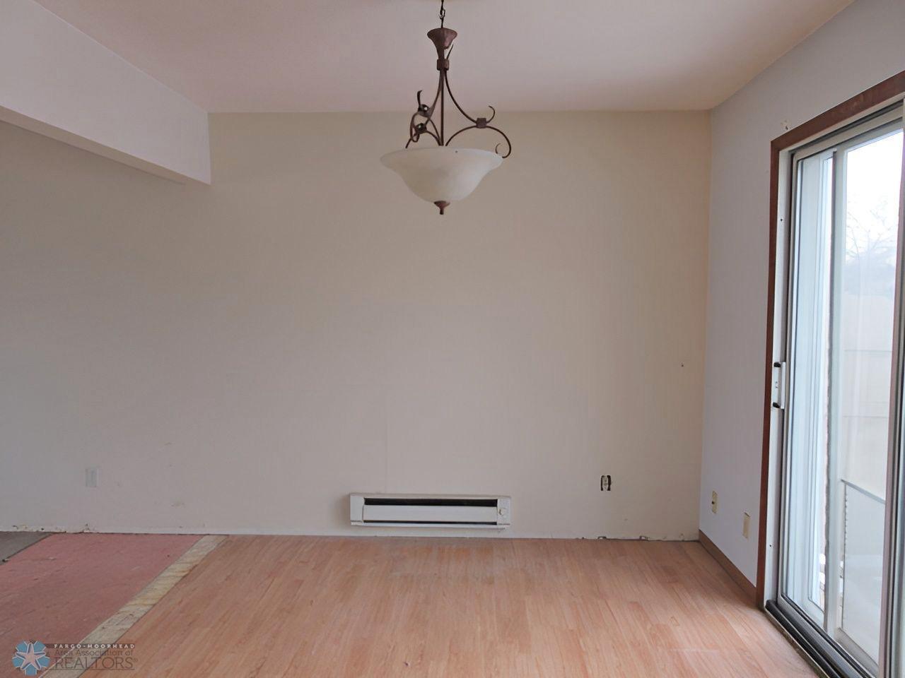 West Fargo, North Dakota 58078, United States, 2 Bedrooms Bedrooms, ,1 BathroomBathrooms,Residential,Pending,11931