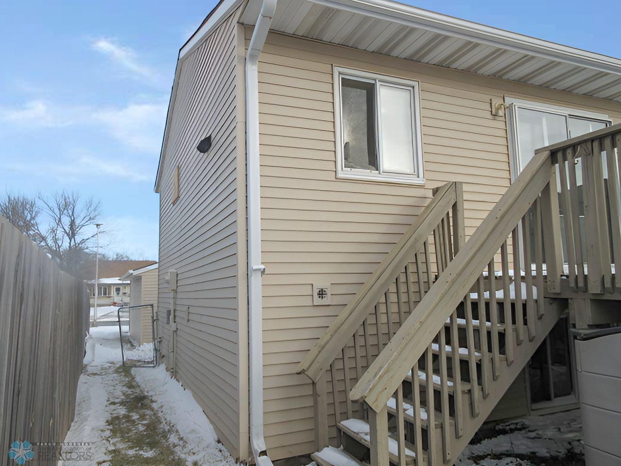 West Fargo, North Dakota 58078, United States, 2 Bedrooms Bedrooms, ,1 BathroomBathrooms,Residential,Pending,11931