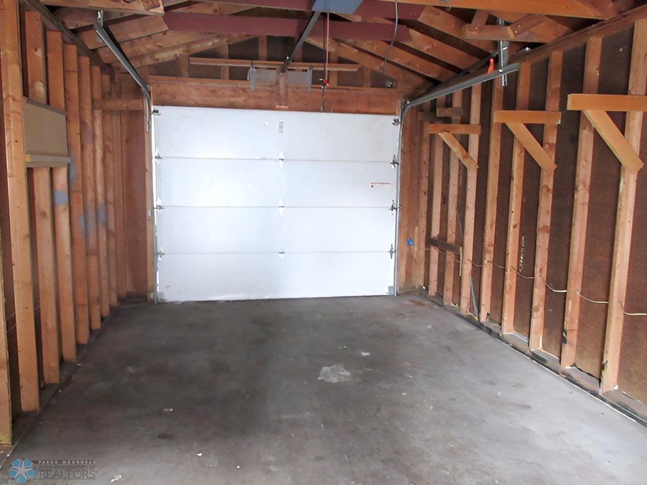 West Fargo, North Dakota 58078, United States, 2 Bedrooms Bedrooms, ,1 BathroomBathrooms,Residential,Pending,11931