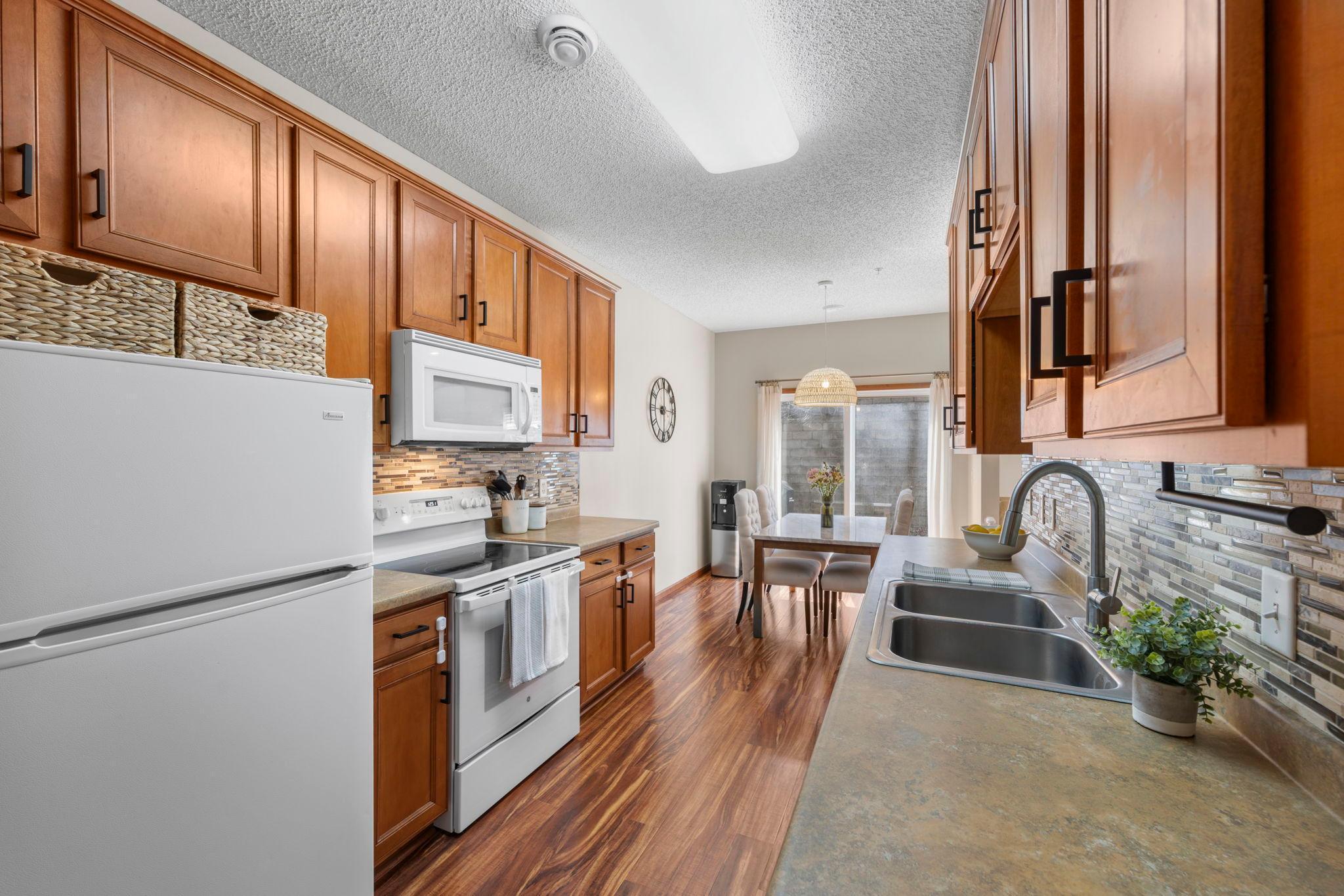 554 Lomianki Lane, Minneapolis, Minnesota image 17
