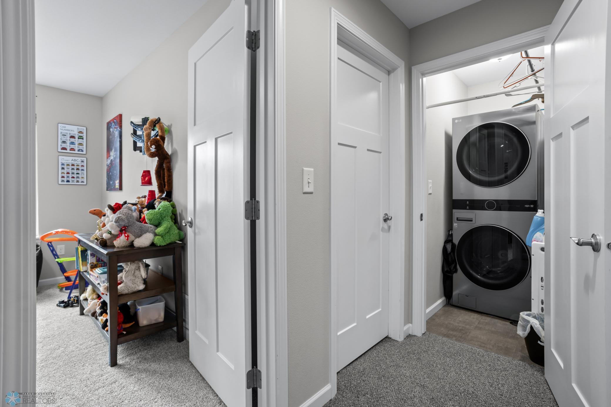 503 33rd Way #B, West Fargo, North Dakota image 26