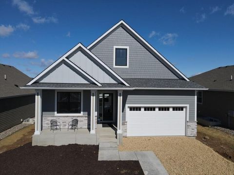 Townhouse For Sale - 17912 Greenwich Way<br/> Lakeville, MN 55044