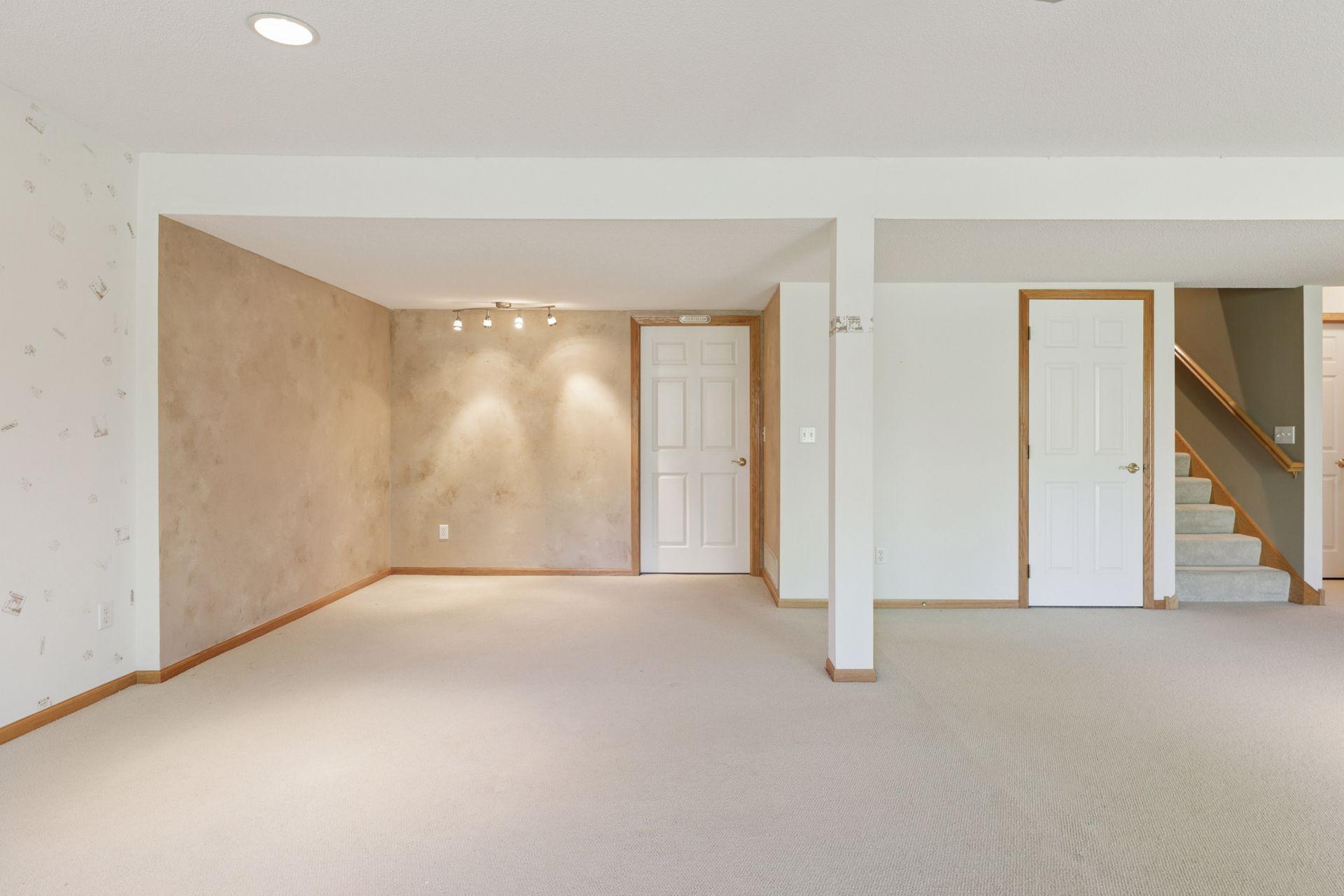 1127 Iris Drive, Saint Paul, Minnesota image 34