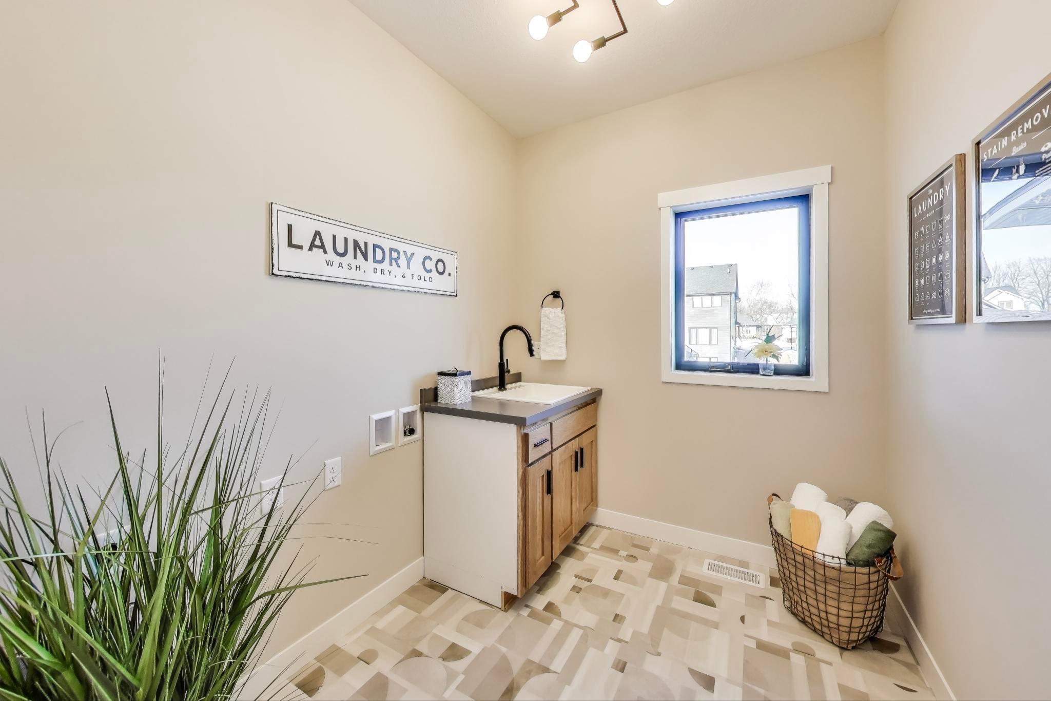 702 Summer Avenue, New Prague, Minnesota image 24