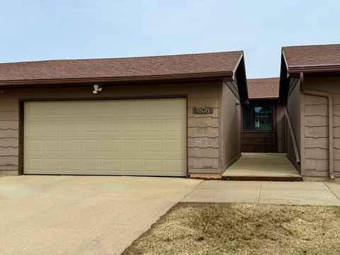 Townhouse For Sale - 1808 Lakewood Avenue<br/> Freeborn County, Albert Lea, MN 56007