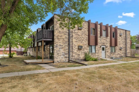 Condo For Sale - 801 32 Avenue<br/> Cass County, Fargo, ND 58102
