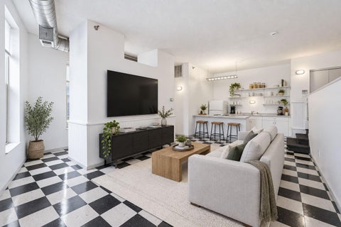 Apartment For Rent - 210 E Hennepin Ave Ave<br/> Minneapolis, MN 55414