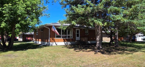Homes For Sale - 1324 8th Avenue<br/> International Falls, MN 56649