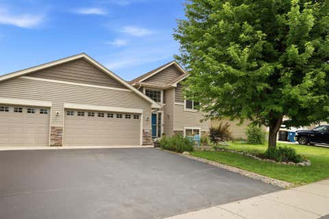 Homes For Sale - 1773 Gotland Lane<br/> Scott County, Shakopee, MN 55379