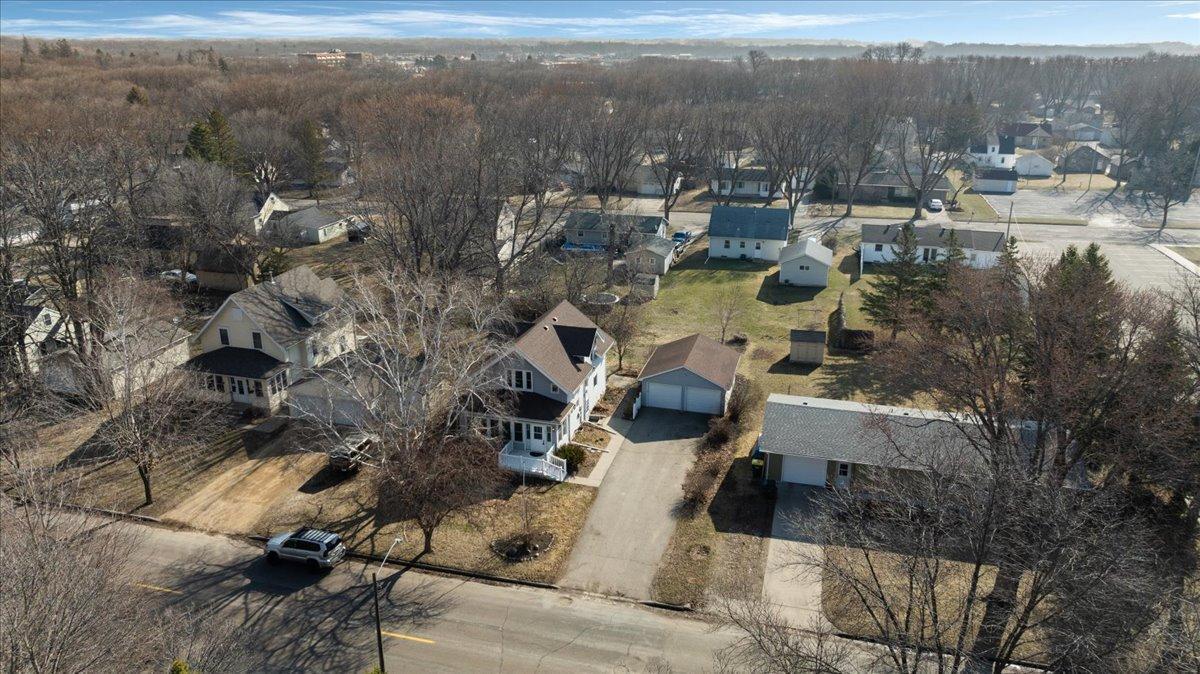 1613 9th Street, Willmar, Minnesota image 2