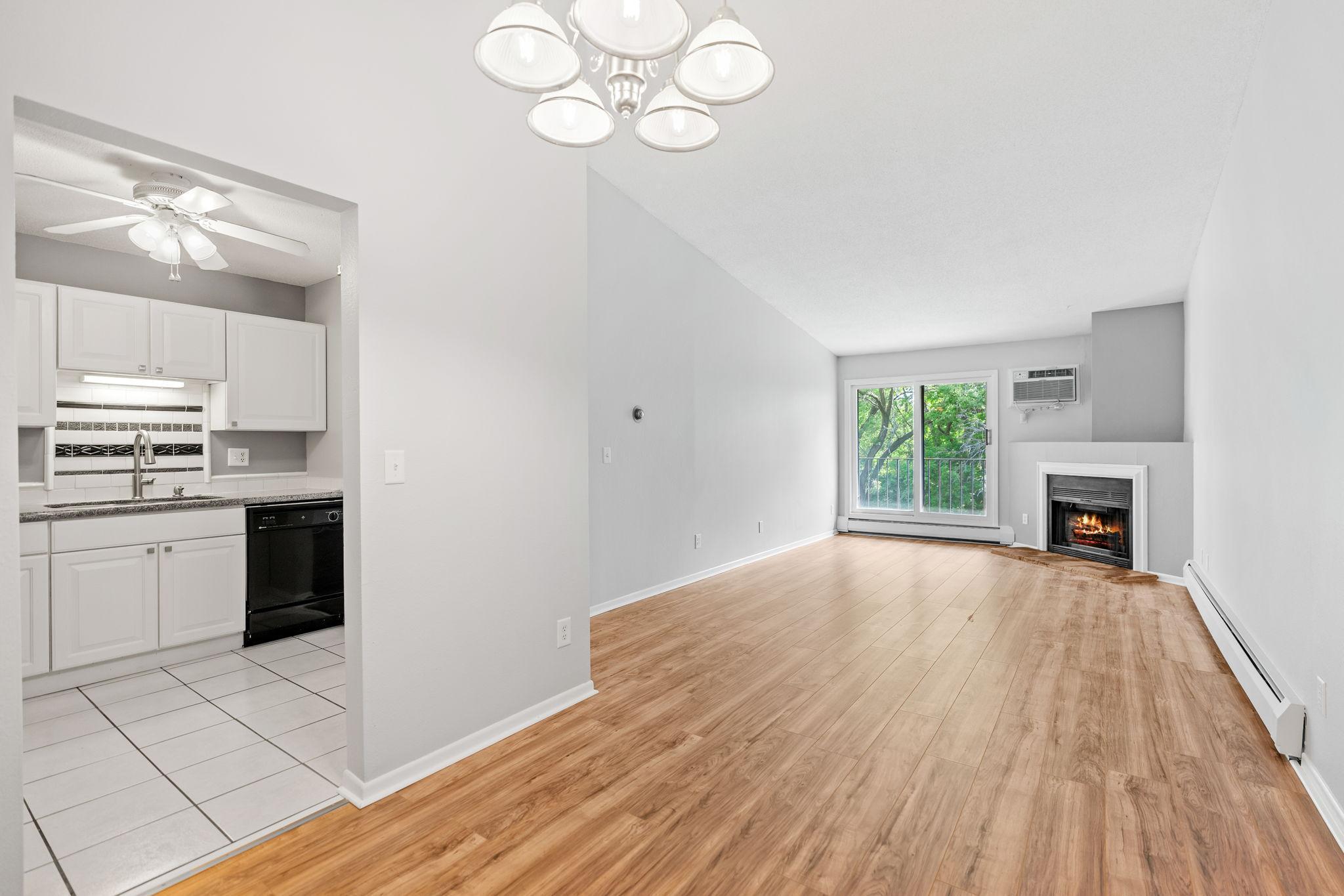 3425 Golfview Drive #308, Eagan, Minnesota image 4