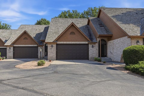 Townhouse For Sale - 1201 Golf Course Road<br/> Monticello, MN 55362
