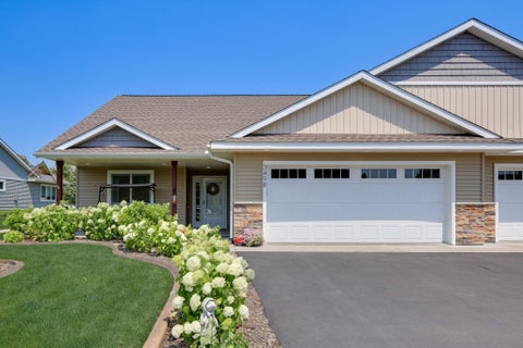 Homes For Sale - 3498 Cambridge Place<br/> River Falls, WI 54022
