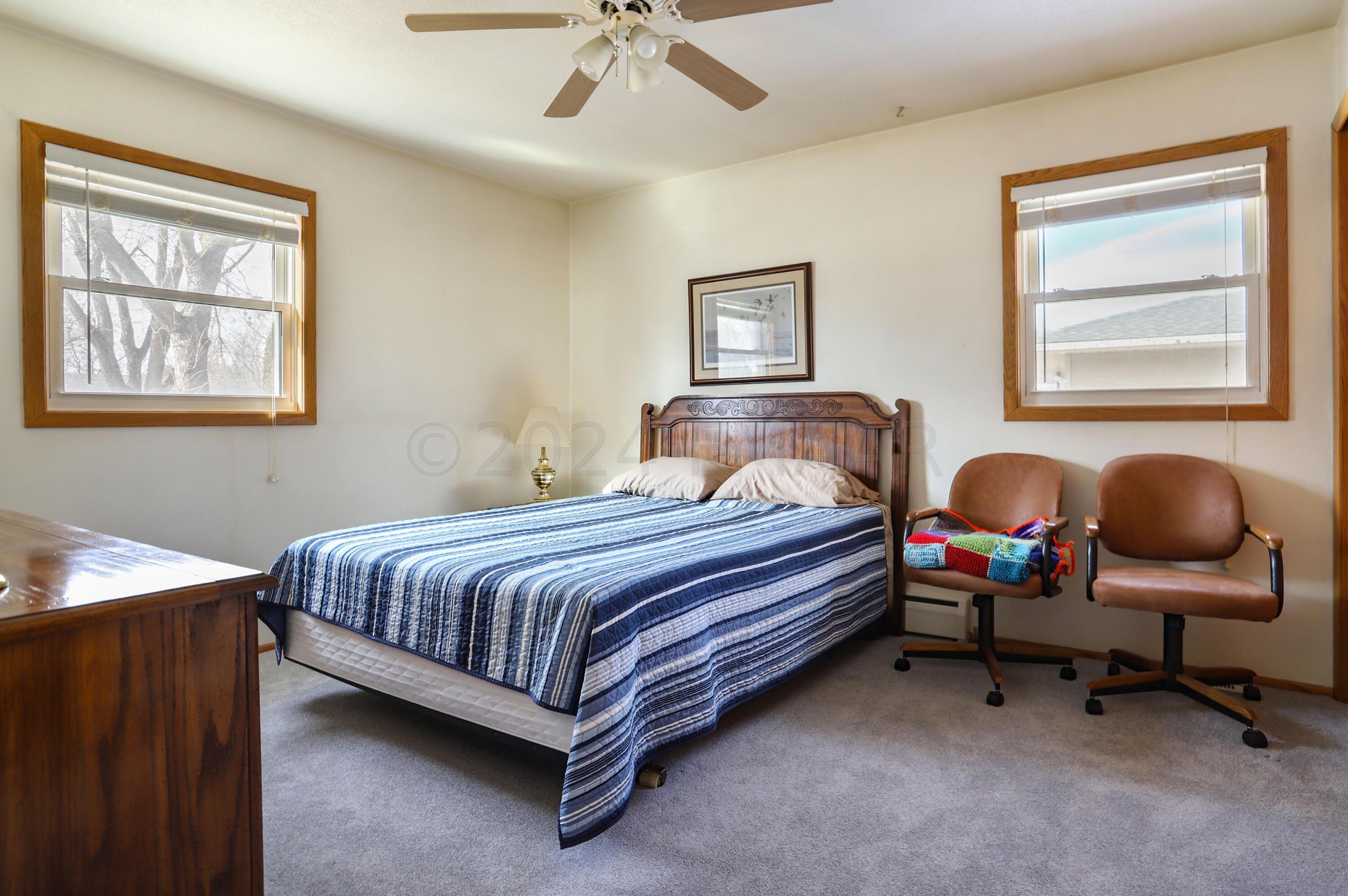 Fargo, North Dakota 58102, United States, 3 Bedrooms Bedrooms, ,2 BathroomsBathrooms,Residential,Pending,60044