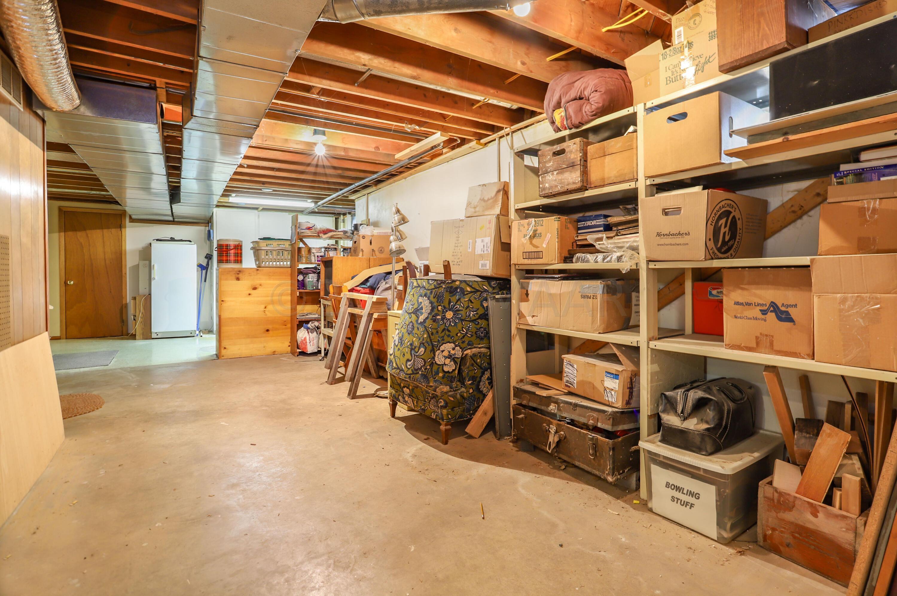 Fargo, North Dakota 58102, United States, 3 Bedrooms Bedrooms, ,2 BathroomsBathrooms,Residential,Pending,60044