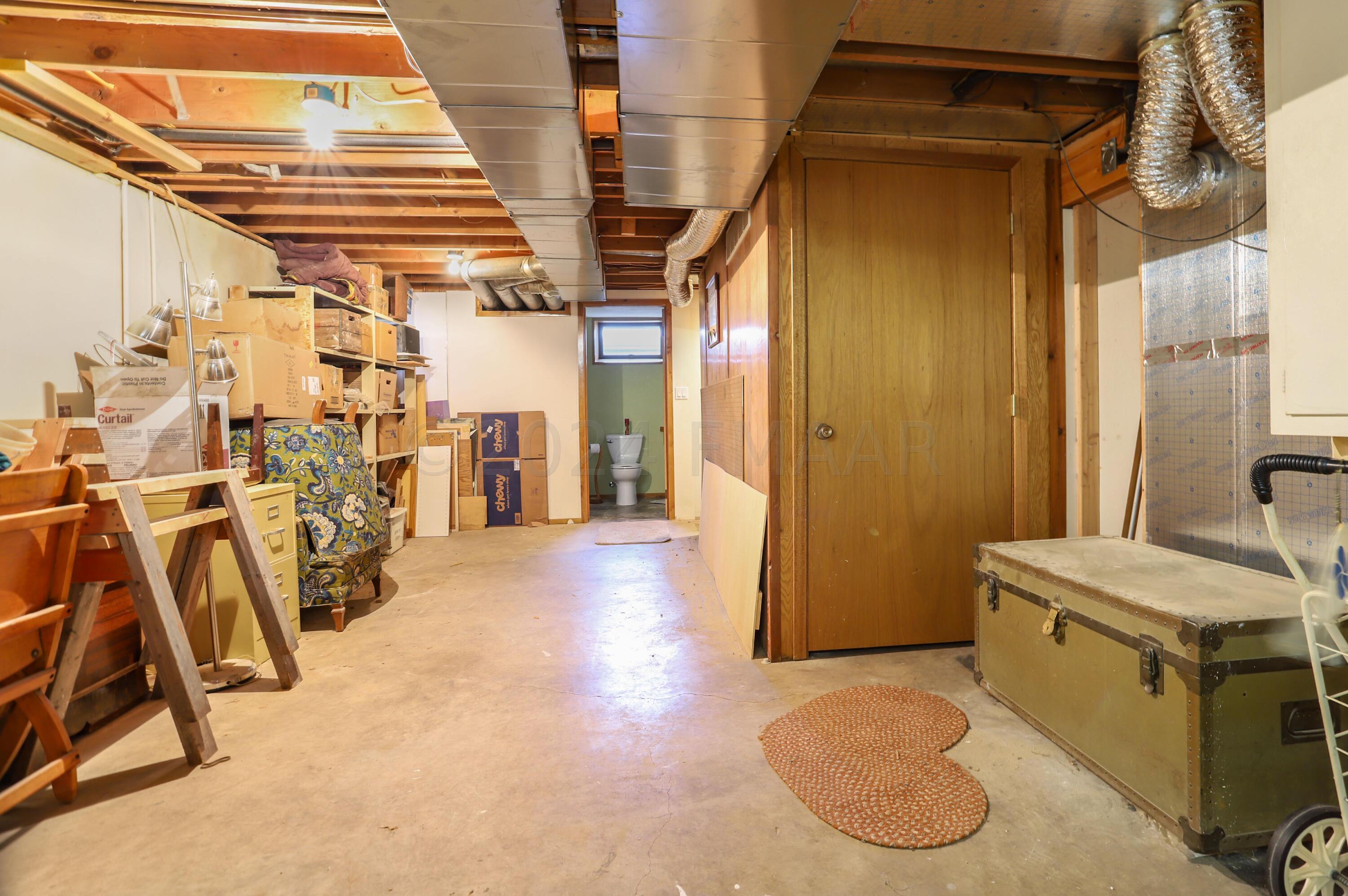 Fargo, North Dakota 58102, United States, 3 Bedrooms Bedrooms, ,2 BathroomsBathrooms,Residential,Pending,60044