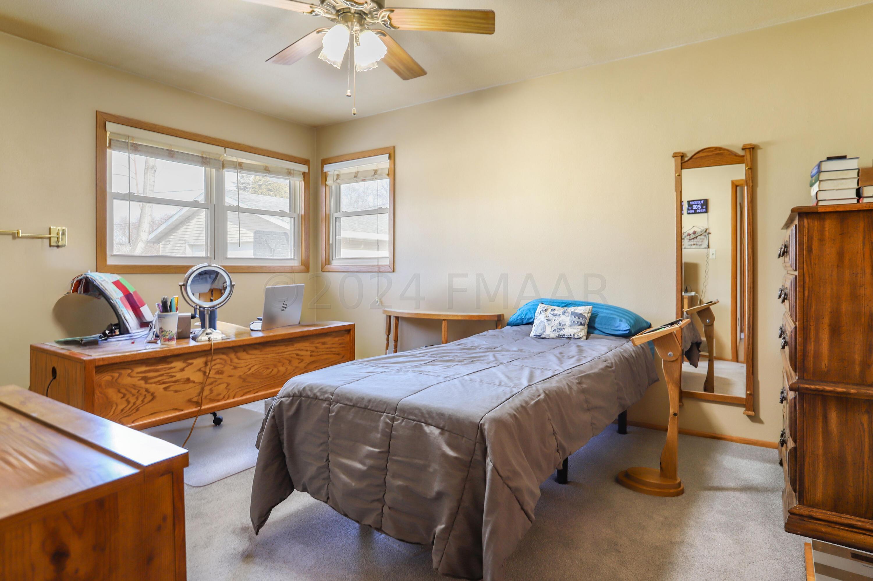 Fargo, North Dakota 58102, United States, 3 Bedrooms Bedrooms, ,2 BathroomsBathrooms,Residential,Pending,60044