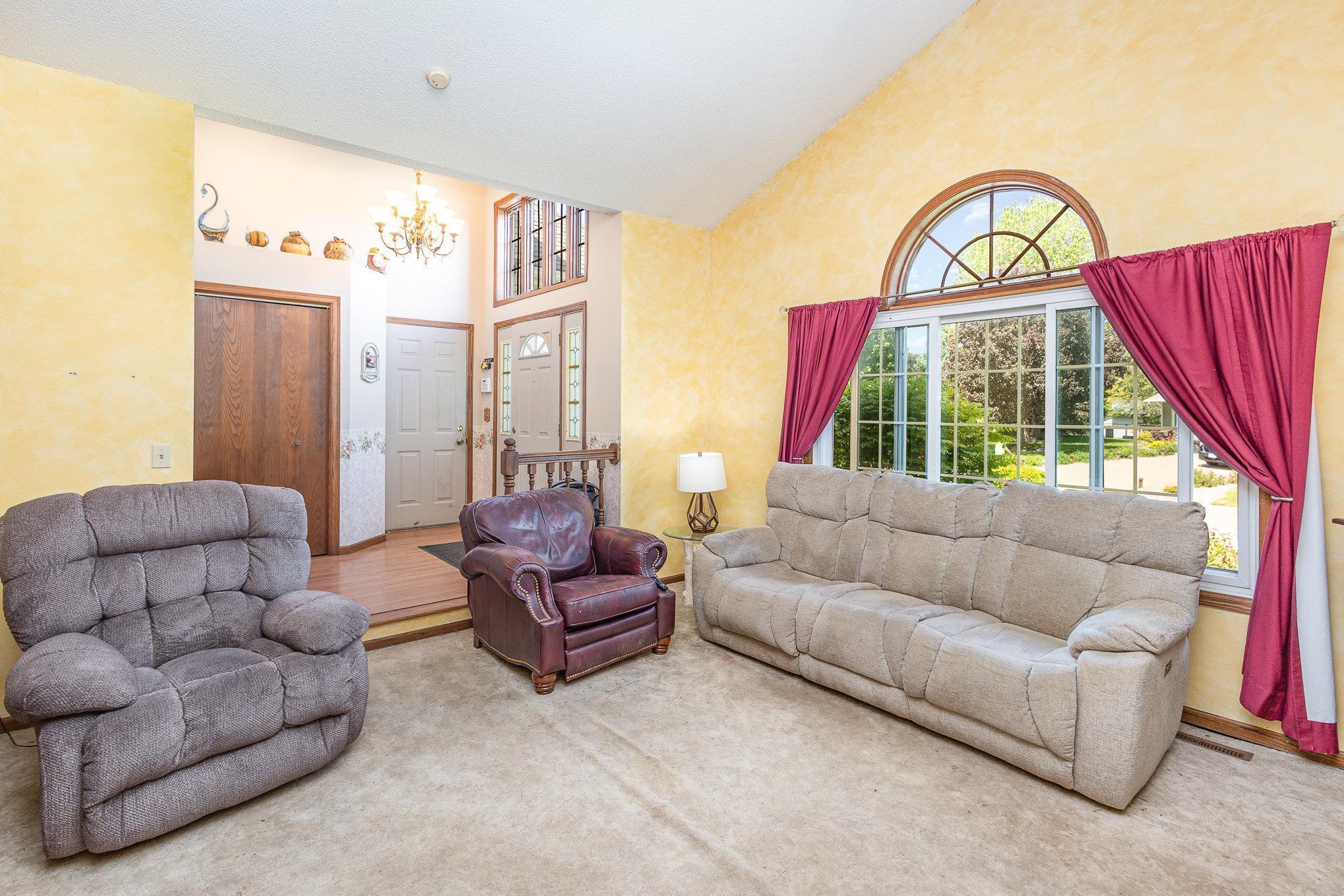 5462 Golfview Circle, Saint Paul, Minnesota image 8