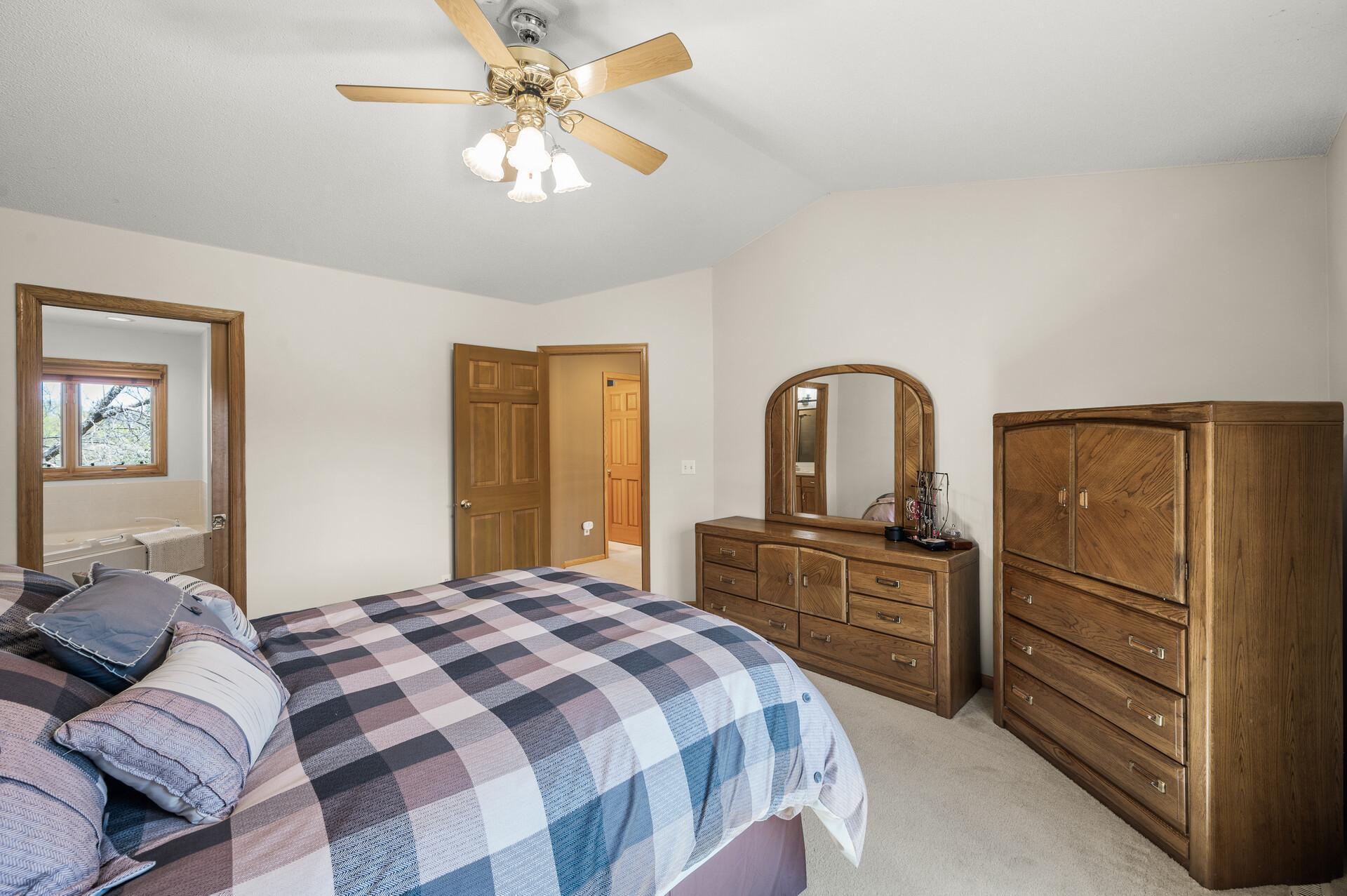 5825 Rosewood Lane, Minneapolis, Minnesota image 24
