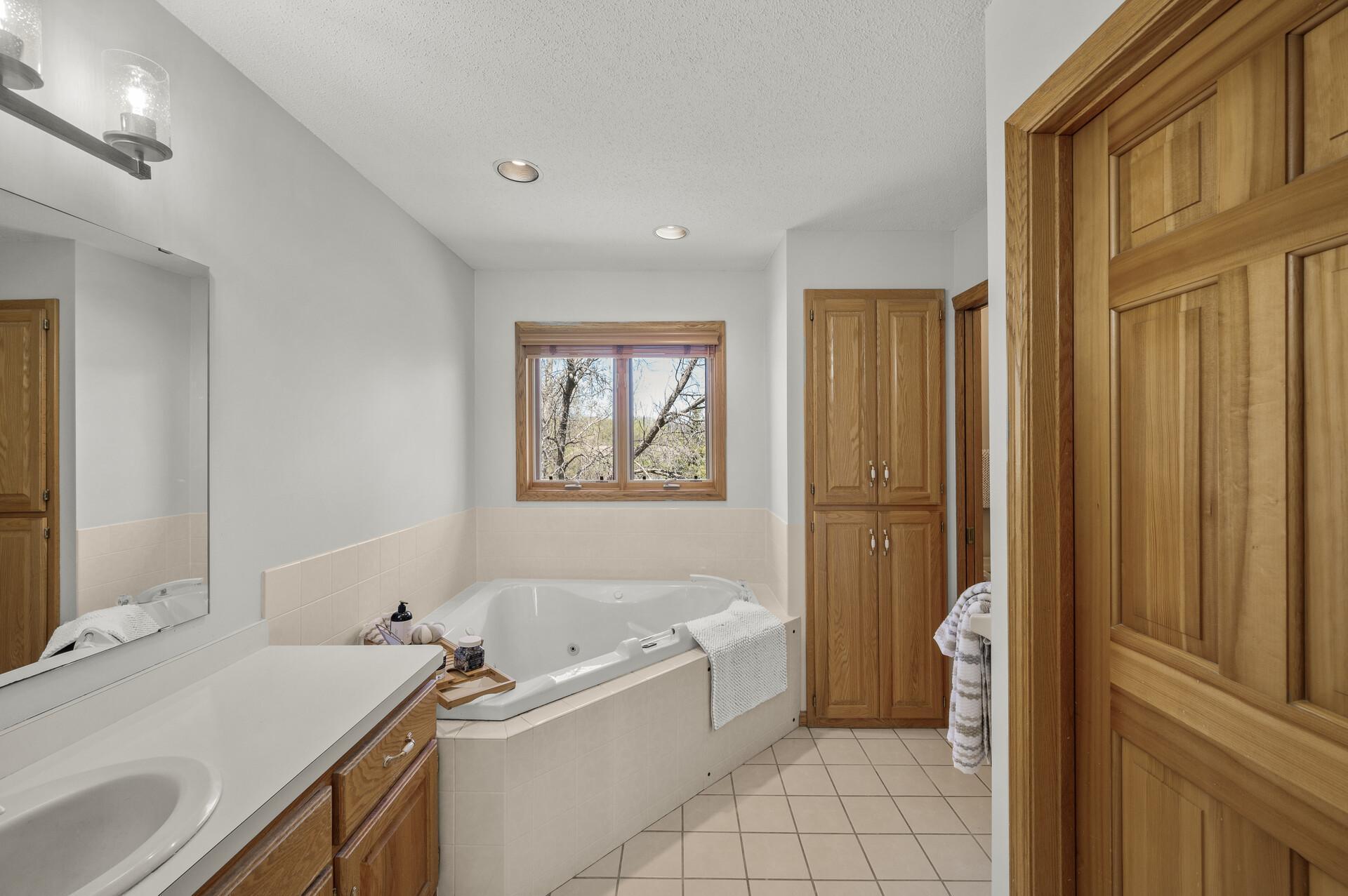 5825 Rosewood Lane, Minneapolis, Minnesota image 25
