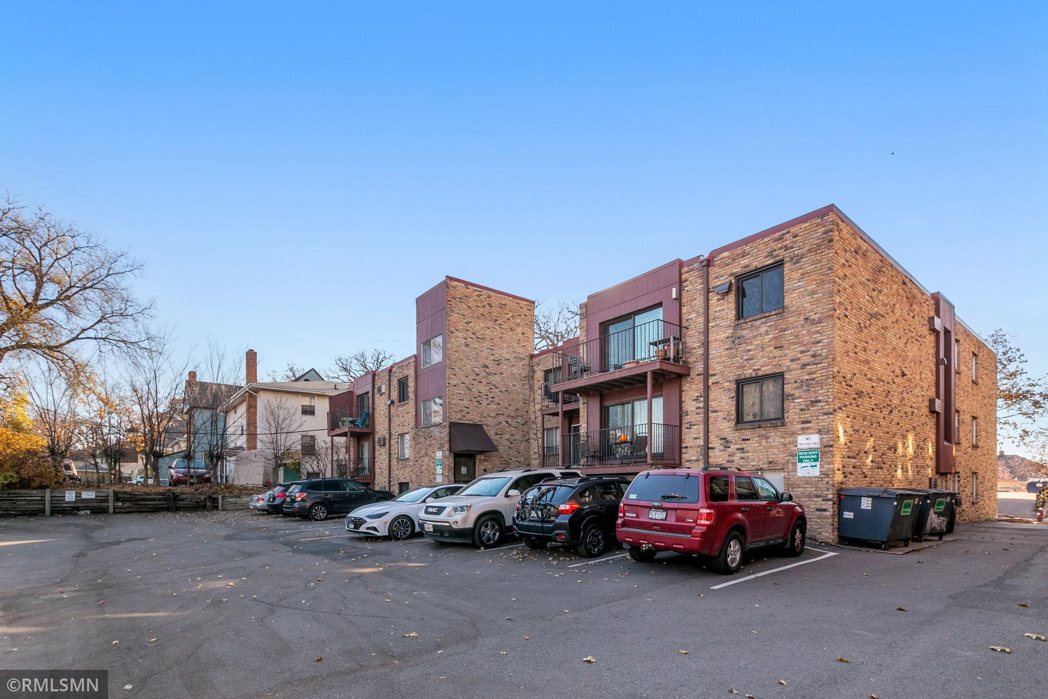 520 Ridgewood Avenue #103, Minneapolis, Minnesota image 25