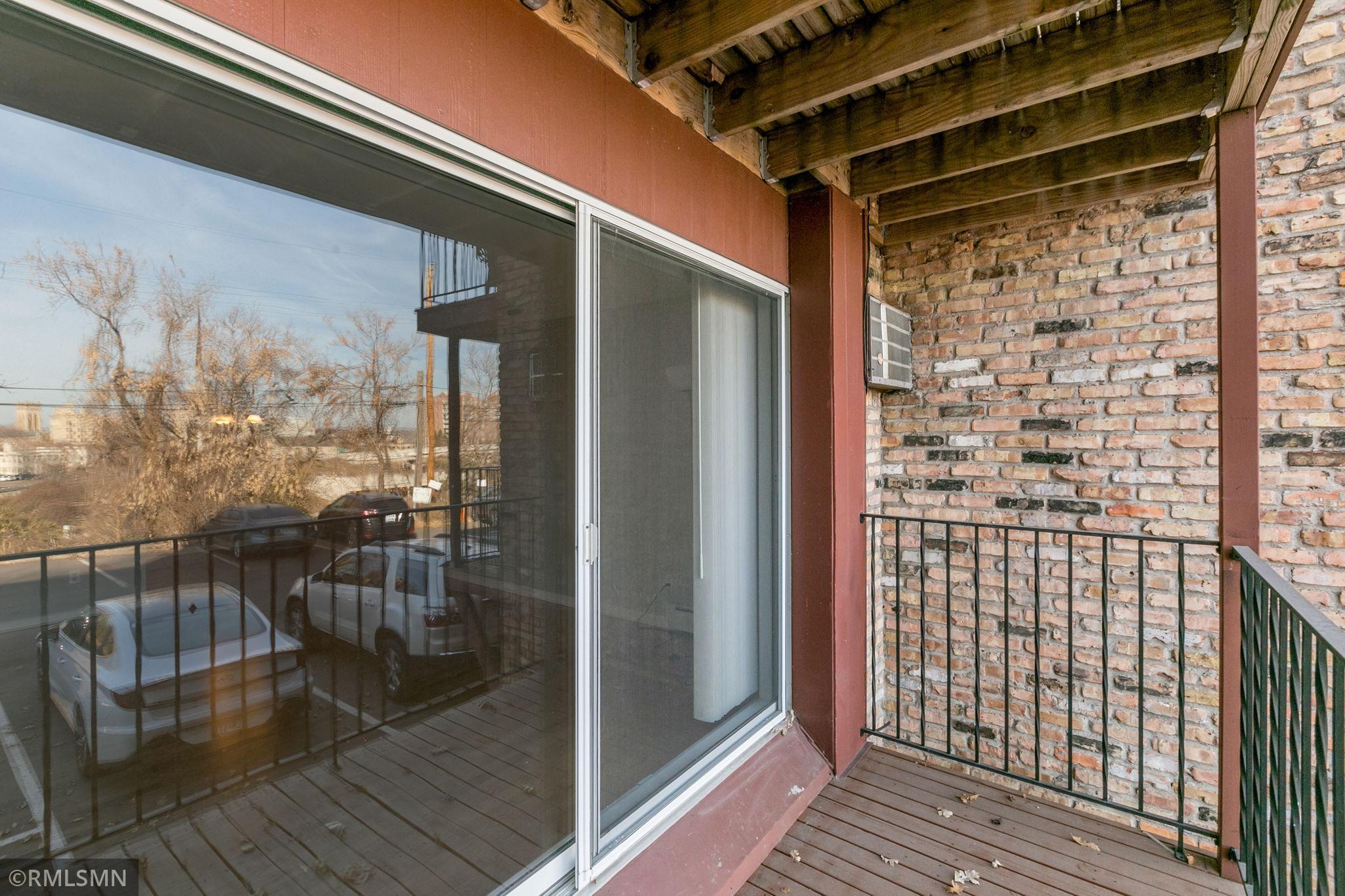 520 Ridgewood Avenue #103, Minneapolis, Minnesota image 16