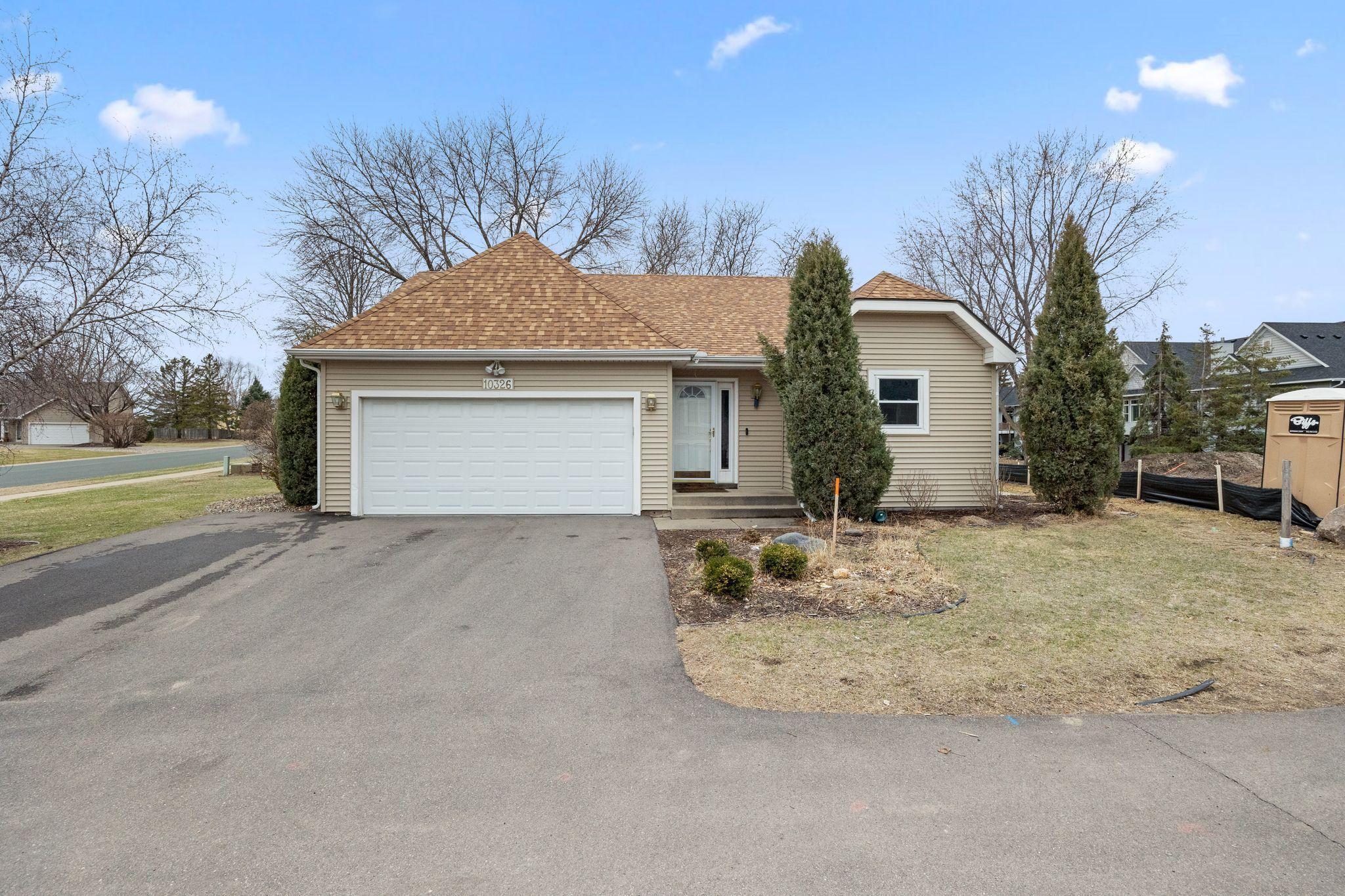 10326 Lee Drive, Eden Prairie, Minnesota image 1