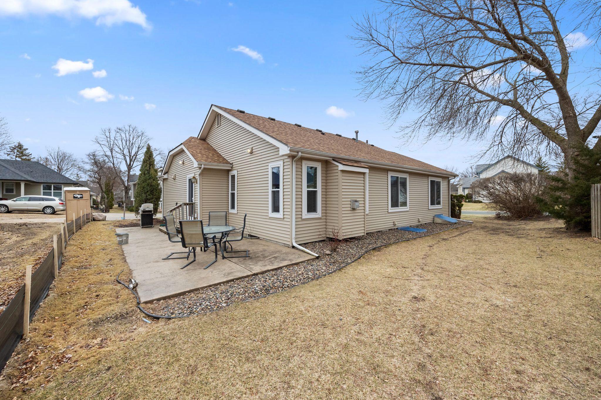 10326 Lee Drive, Eden Prairie, Minnesota image 39